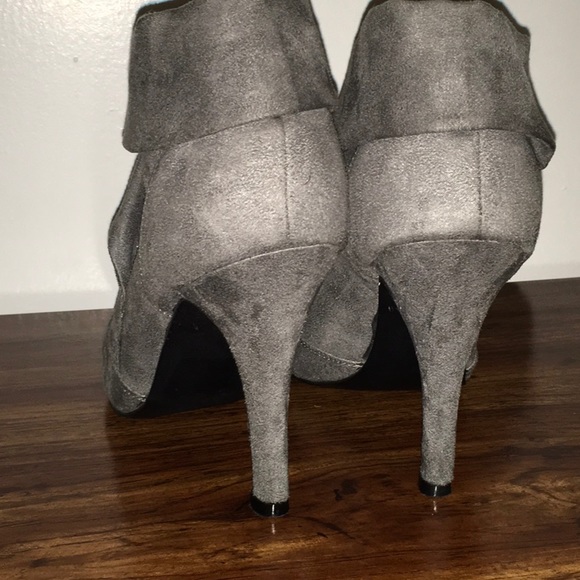 Charlotte Russe Gray High Heeled Ankle Booties - Picture 4 of 5